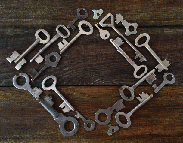 آیا واقعاً از اینستاگرام می‌شود پول درآورد؟ ۲۴ مورد – سوالات متداول با پاسخ