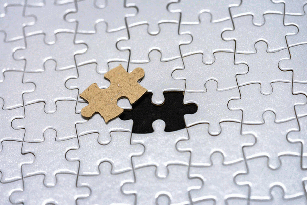 چگونه در اینستاگرام معروف شویم؟ 6 ترفند کلیدی با پاسخ به سوالات متداول